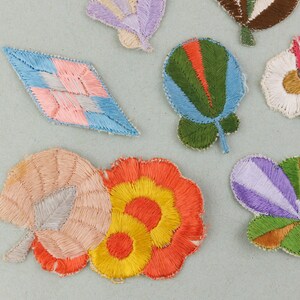 Collection of 8 Vintage Embroidered Flower and Art Deco Shape Appliques in Pastel Colours image 4