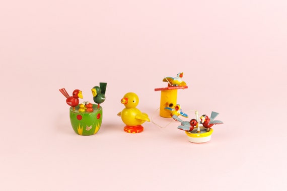エルツ山地のヴィンテージ木製鳥のおもちゃ3体コレクション、塗装済み