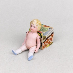 Miniature Antique Bisque Dollhouse Doll, with Painted Features and Pin Jointed Limbs, Vintage Victorian Toy, 10cm