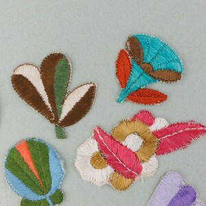 Collection of 8 Vintage Embroidered Flower and Art Deco Shape Appliques in Pastel Colours image 3