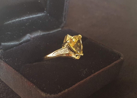 14 kt gold citrine and diamond ring - image 2