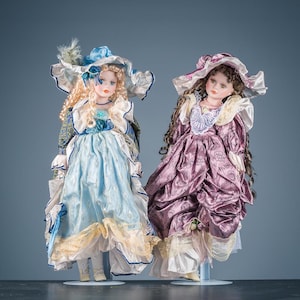 Porcelain Doll Set - Victorian Costume - Including Stand - Vintage - Blue and Purple - Collector&#39;s Item - Brocante