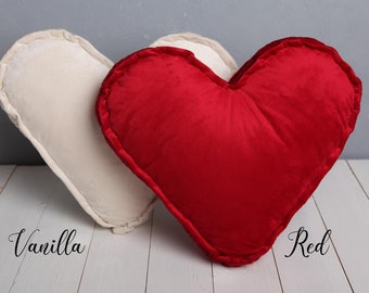 NANA Decor Bedroom Pillows Red Sparkles Open Mouth Color Sofa Pillows Decorative 13.78 X 13.78 Inch Heart-Shaped Cushion Gift for Friends/Children/Girl/Valentines Day NANA Decor Bedroom Pillows Red Sparkles Open Mouth Color Sofa Pillows Decorative 13.78 X 13.78 Inch Heart-Shaped Cushion Gift for Friends/Children/Girl/Valentines Day