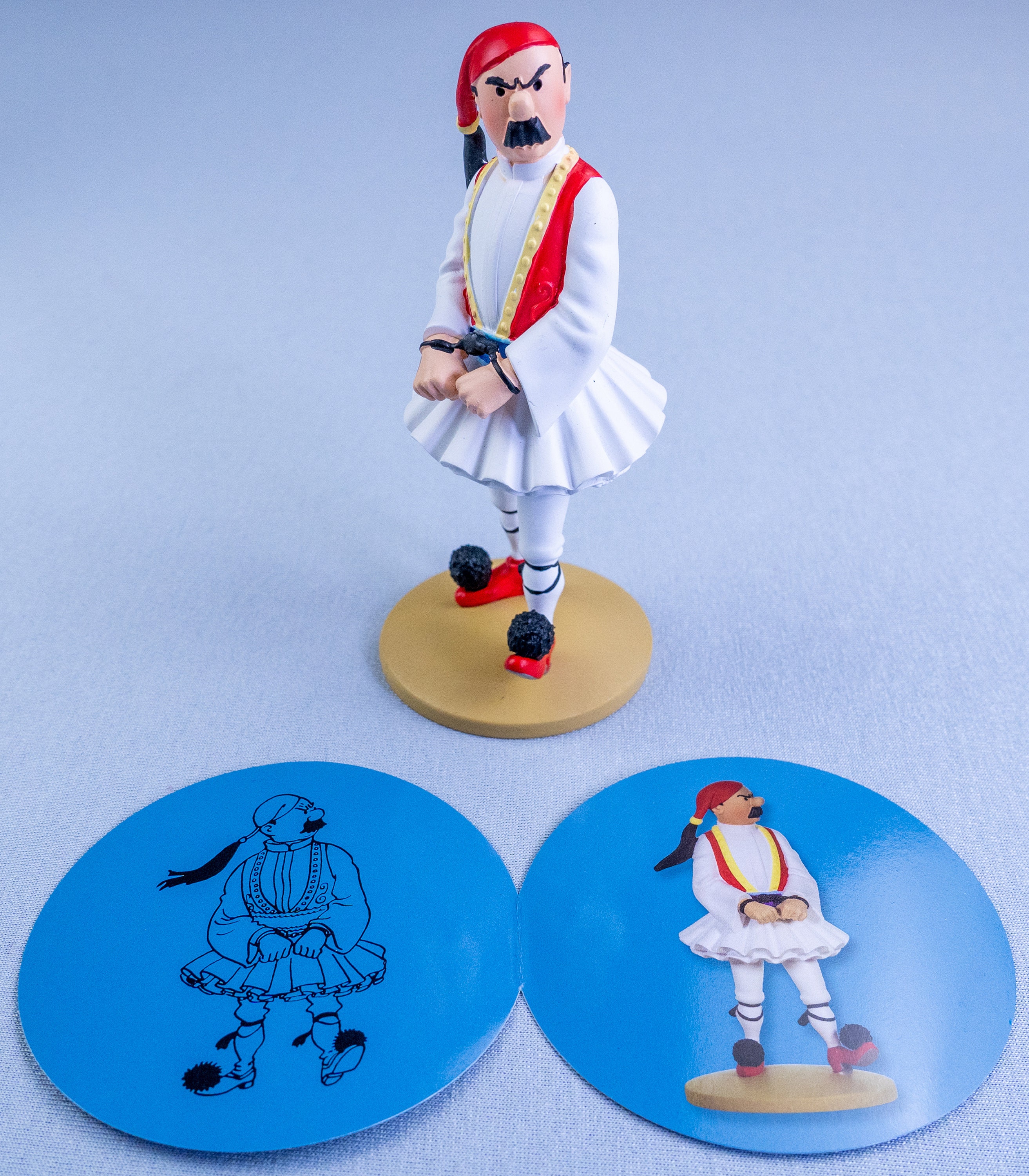 TINTIN - FIGURINE DE DUPONT SYLDAVE + LIVRET + PASSEPORT (12CM) - LA