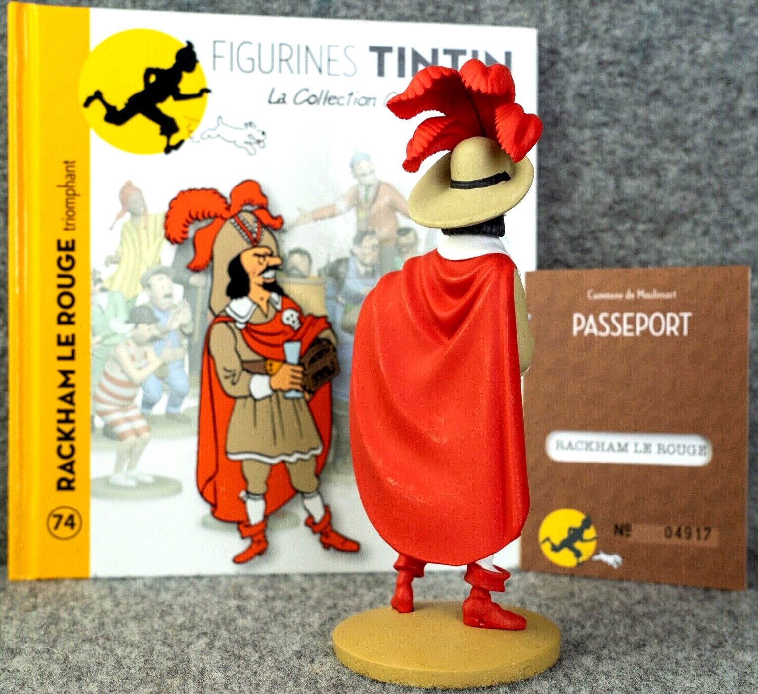 Figurine Rackham Le Rouge Les Aventures De Tintin  Le Trésor De Ra Le Rouge 10 Cm