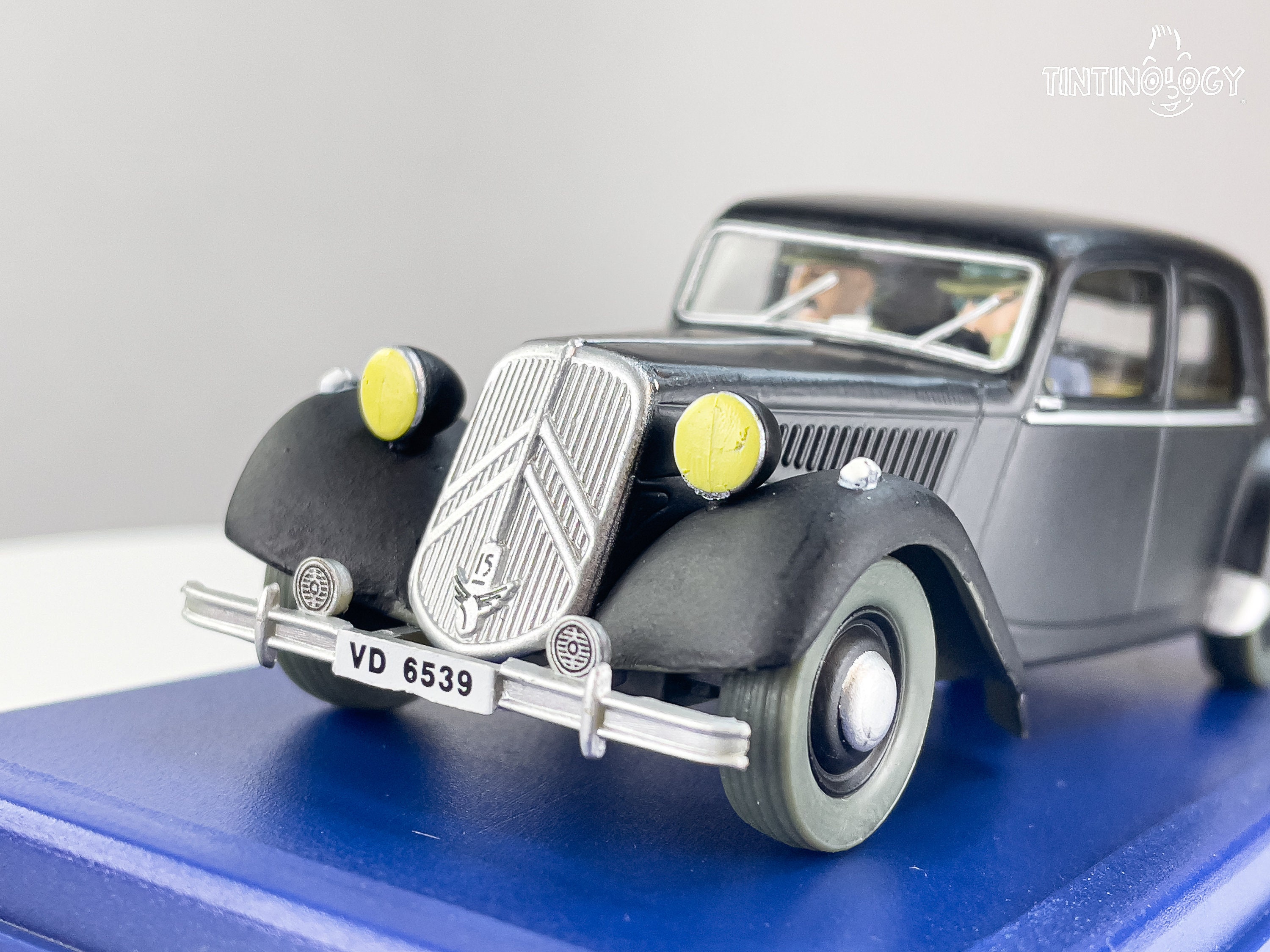 ATLAS TINTIN CAR #22 Citroën 15/6 - The Tournesol Affair Modèle