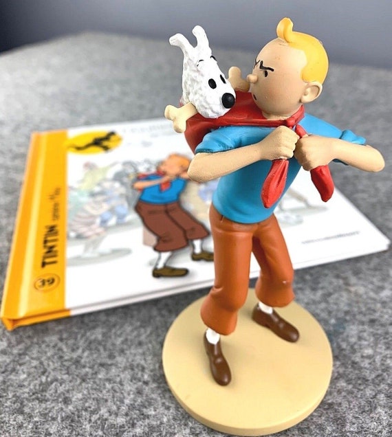 Tintin Figurine Officielle # 39 Tintin With Snowy on Back