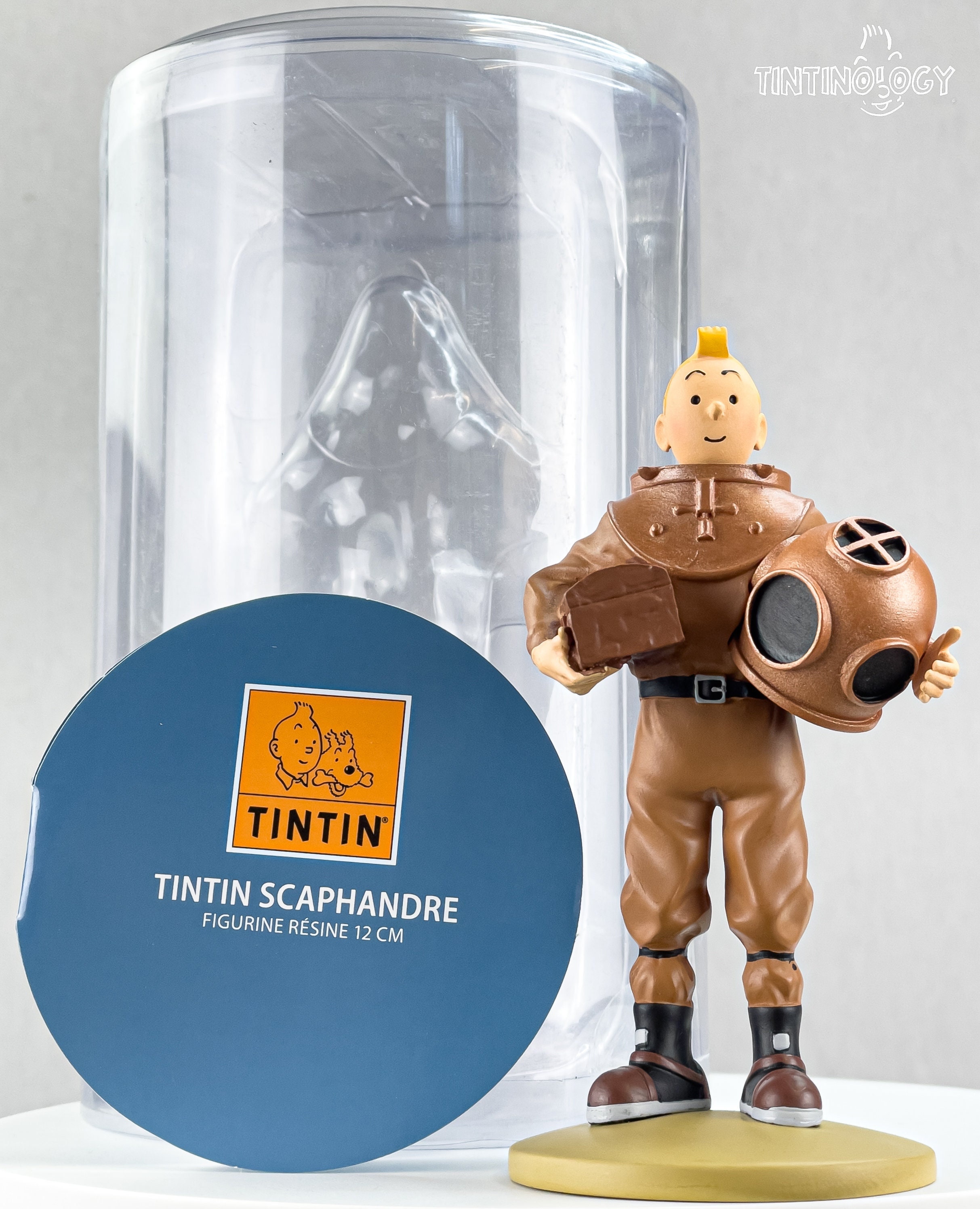 FIGURINE TINTIN RESINE 12 CM TINTIN EN TRENCH - Album BD