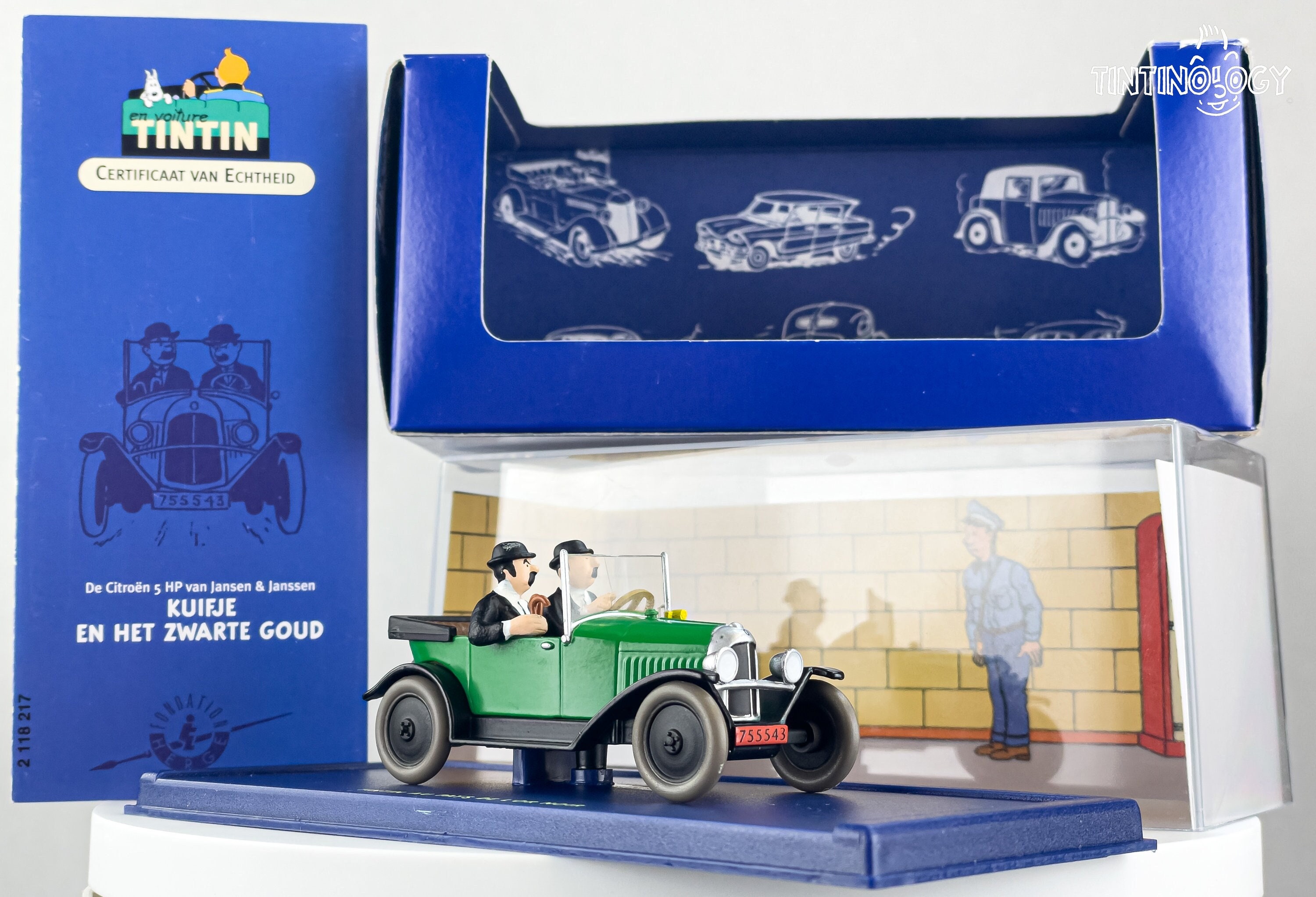 ATLAS TINTIN CAR # 17 Citroen Torpedo - Land of Black Gold Herge