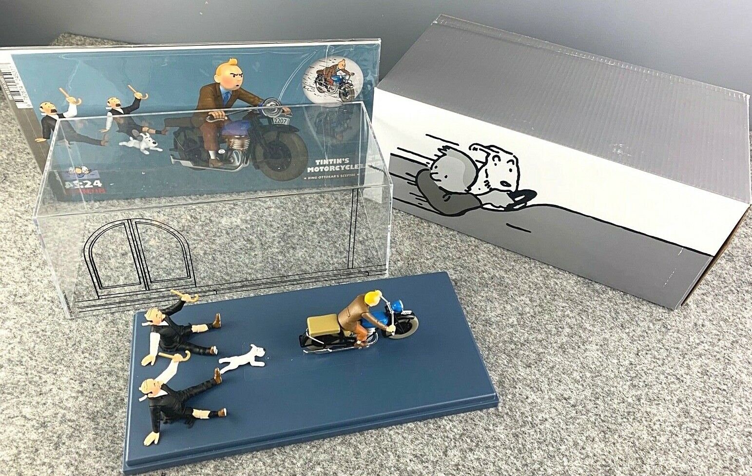 VOITURE TINTIN 1/24 N°70 La Moto De Tintin Sceptre D Ottokar Ar/1 EUR