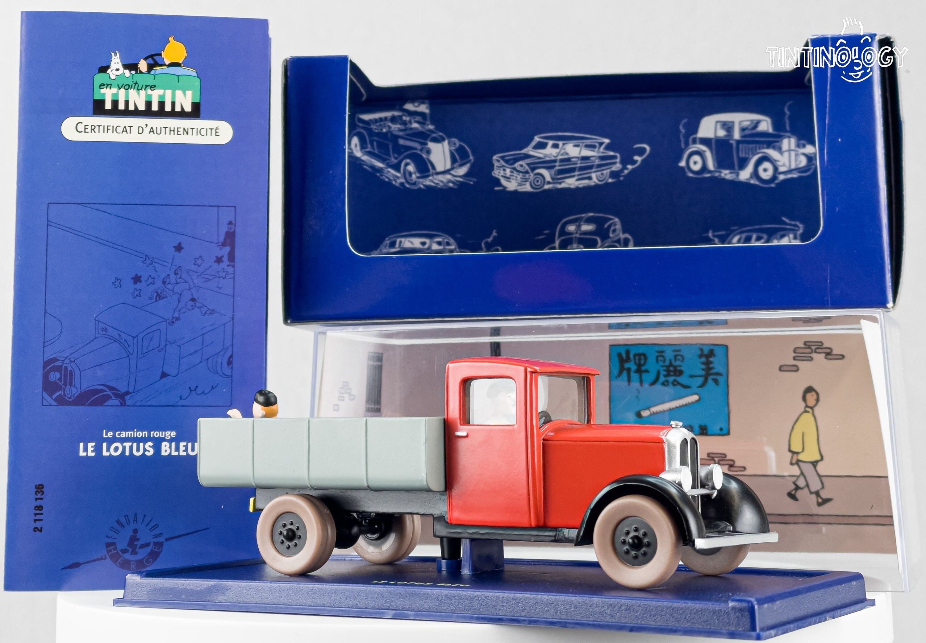 K*A様 Tintinタンタン車 タンタンの冒険 レッドミーストラック ブルー ATLAS TINTIN CAR # 36 Red Miesse Truck - Blue Lotus Herge Model
