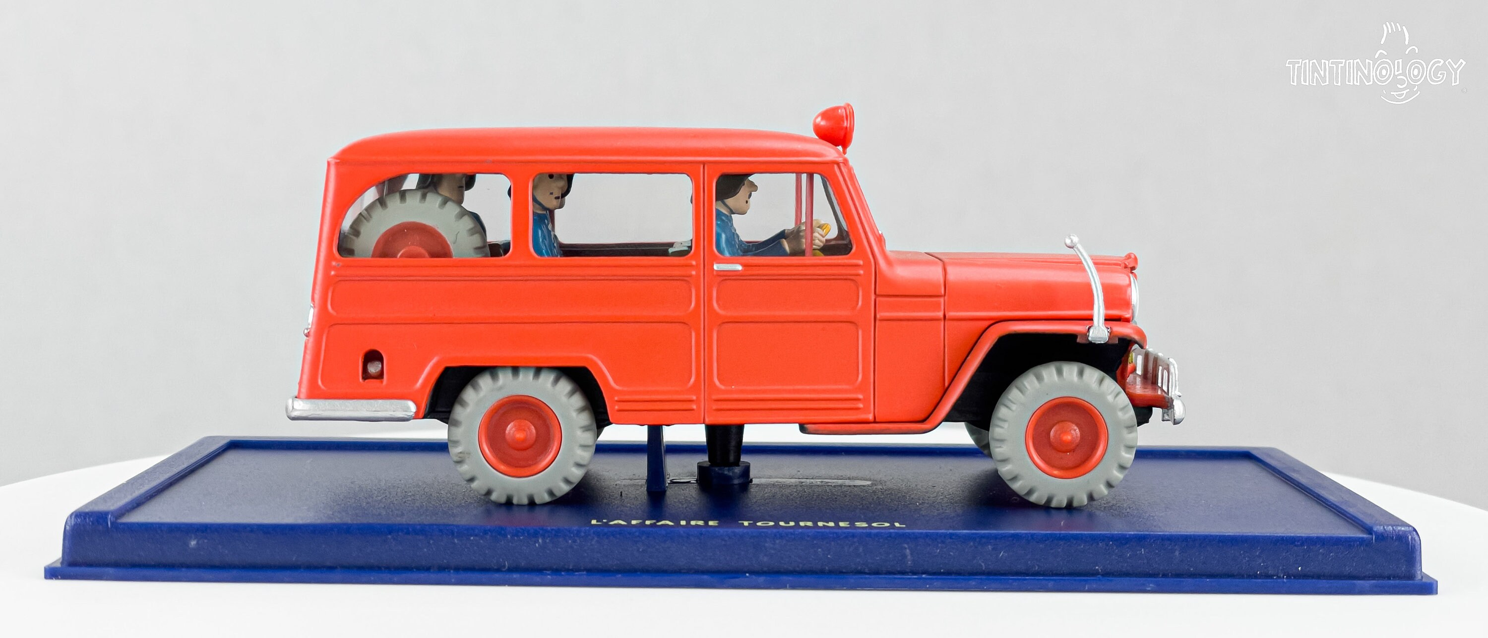 ATLAS TINTIN CAR # 57 Jeep Overland - the Calculus Affair Herge