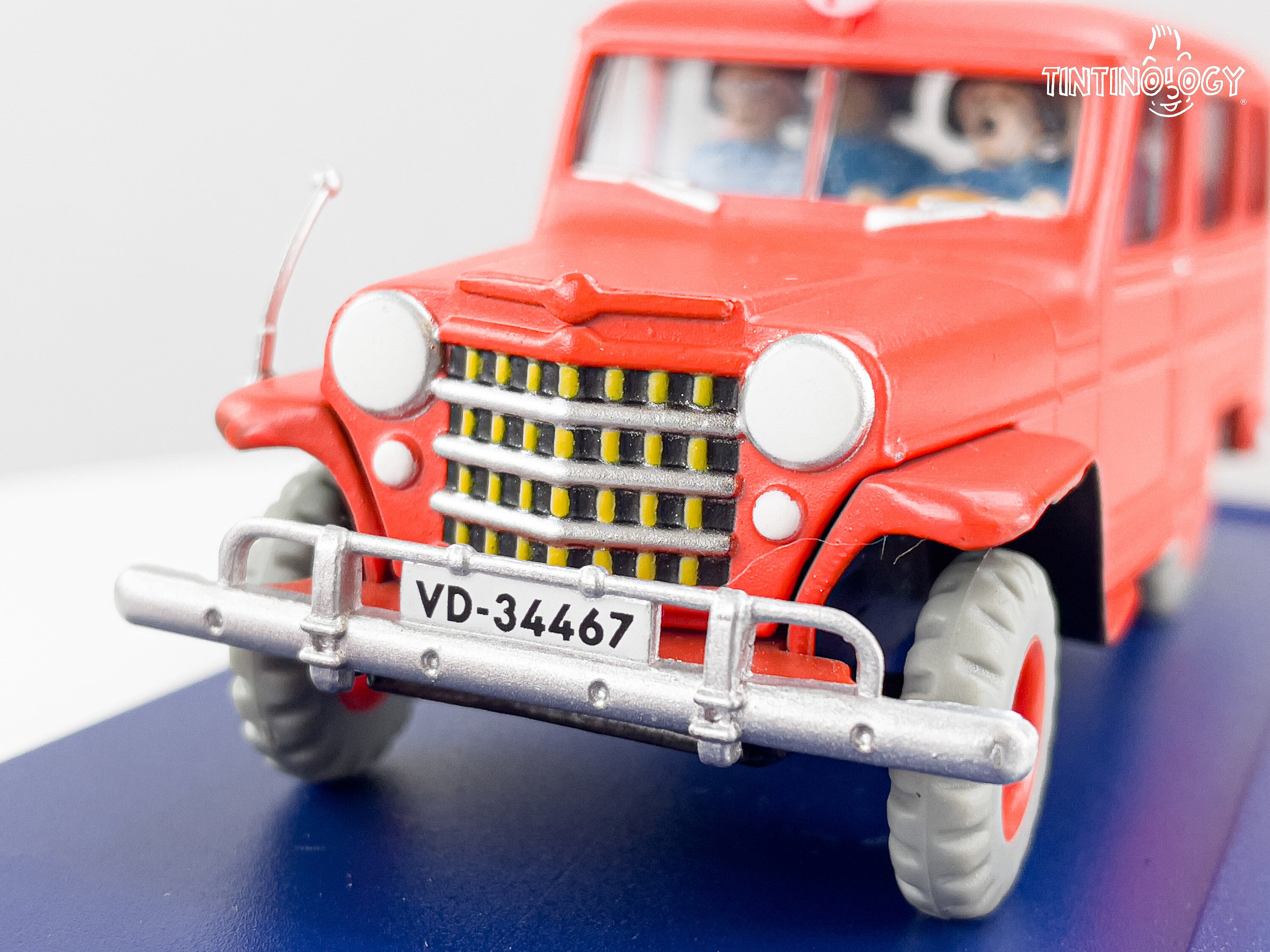 ATLAS TINTIN CAR # 57 Jeep Overland - the Calculus Affair Herge