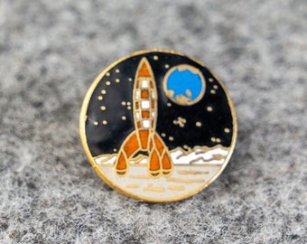 「タンタンの冒険旅行」ピンバッチ75個、レゾネ タンタンの冒険旅行」ピンバッチ75個、レゾネ - メルカリ