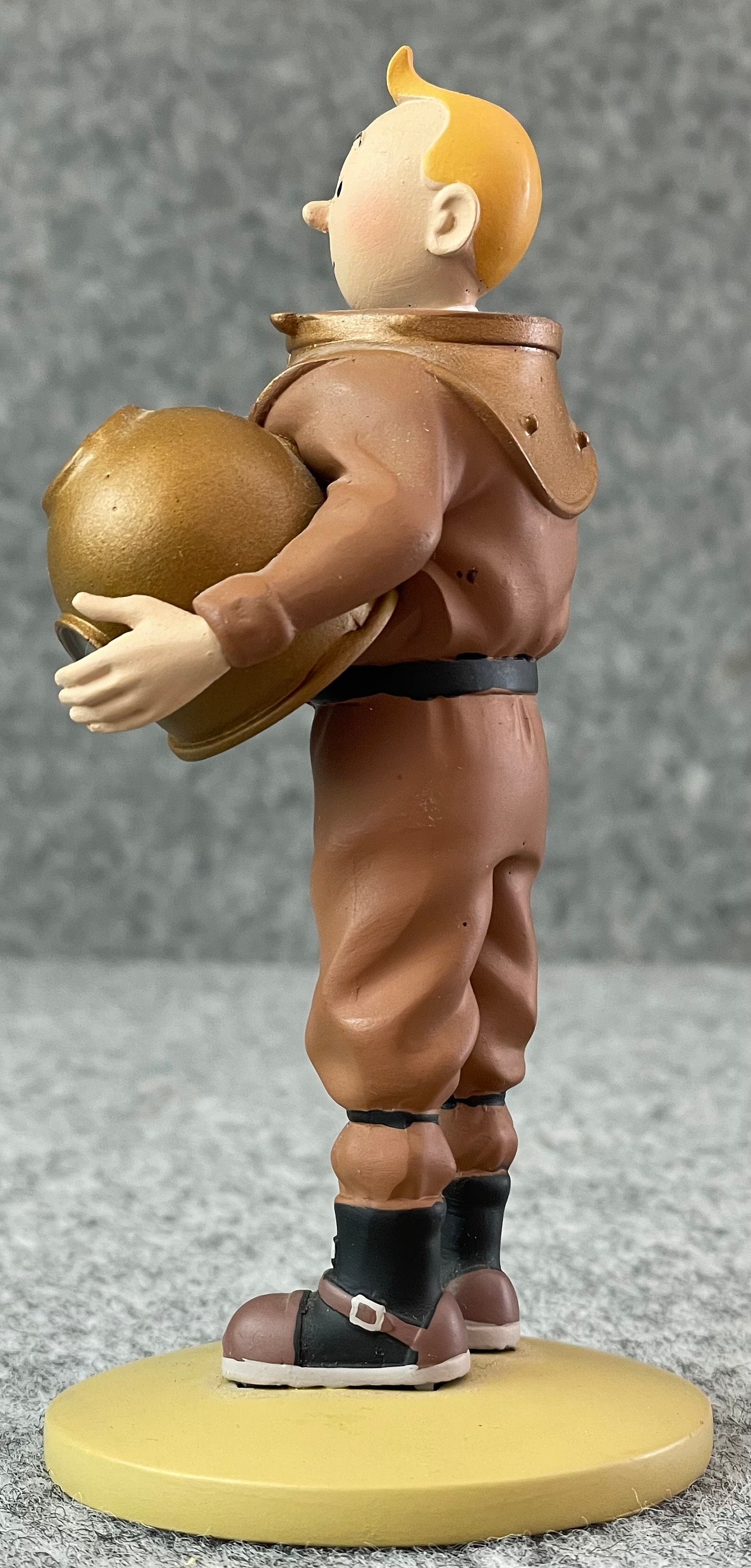 Tintin Figurine Officielle #65 Tintin Diver: Red Rackham's
