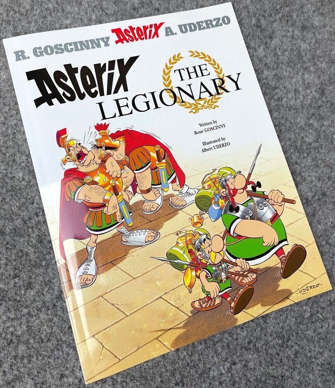 Asterixシリーズ　全16冊セット　フランス語　仏語 Asterixシリーズ 全16冊セット フランス語 仏語 Asterix The