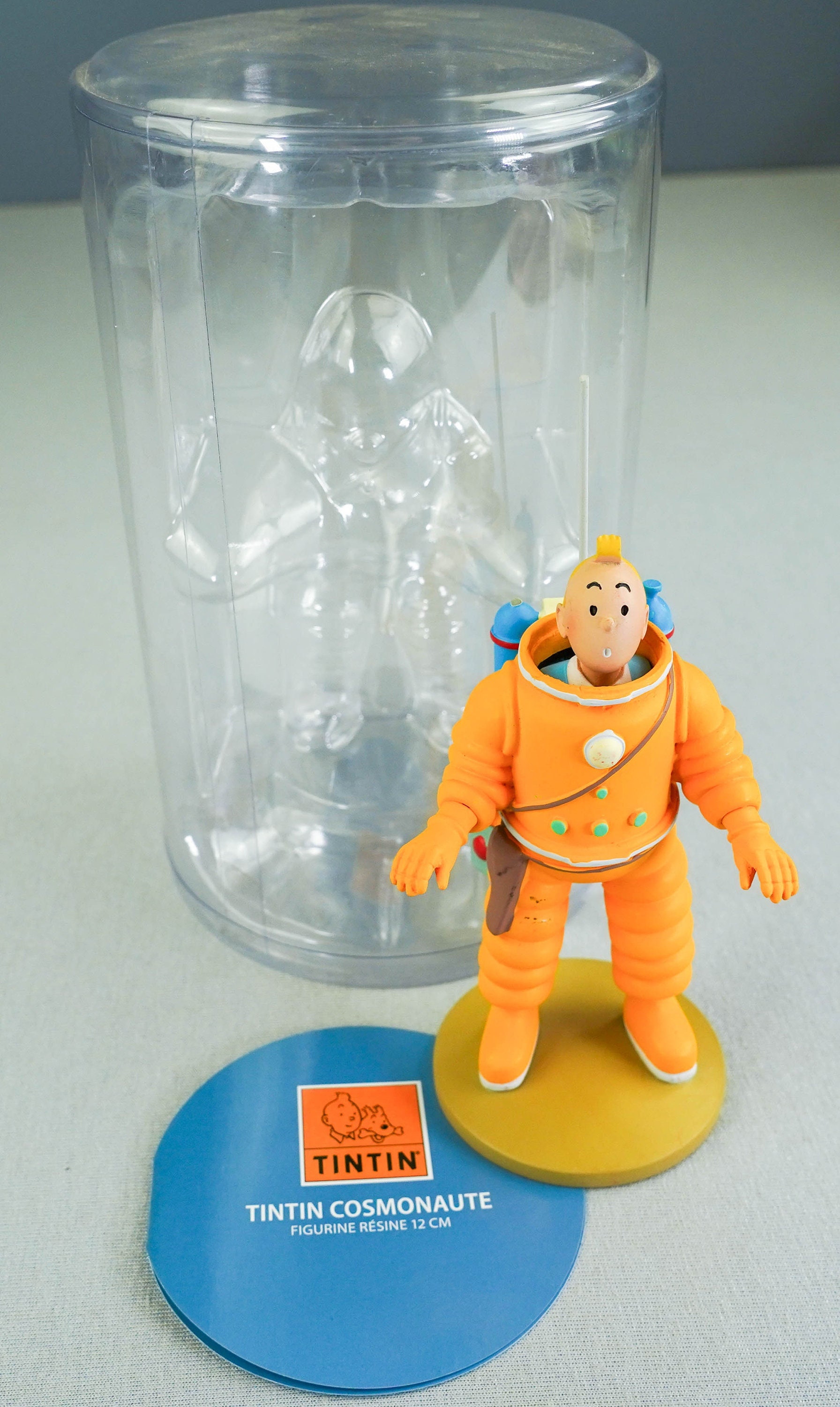 タンタン フィギュア ムーランサール 42186: 宇宙服を着たタンタン