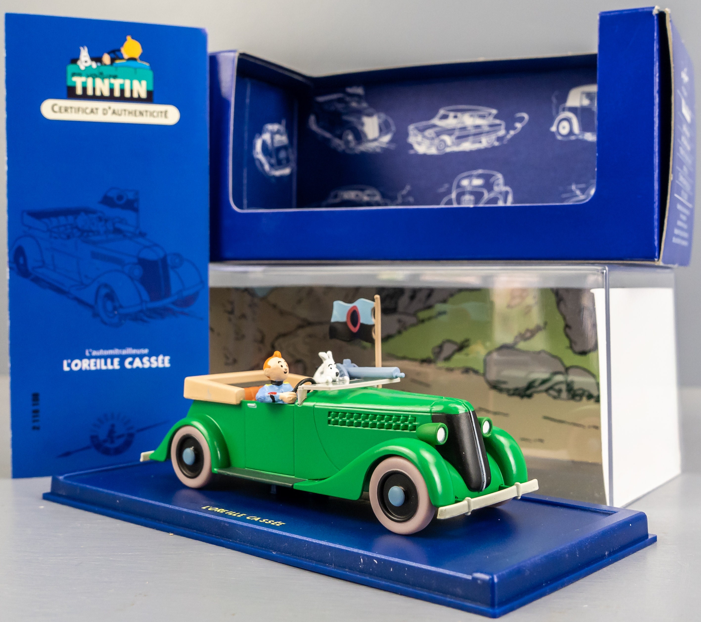 ATLAS TINTIN Car # 8 Green Armoured Car - Broken Ear Herge Model