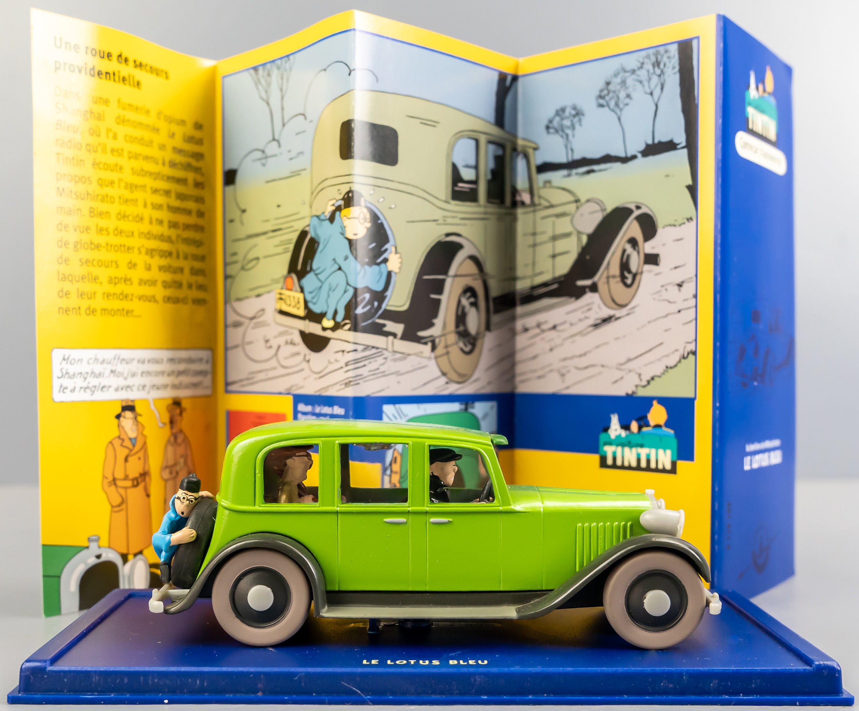 TinTin ミニカー　1/43 Limousine du Lotus Bleu VOITURE TINTIN N°68, 1/43 