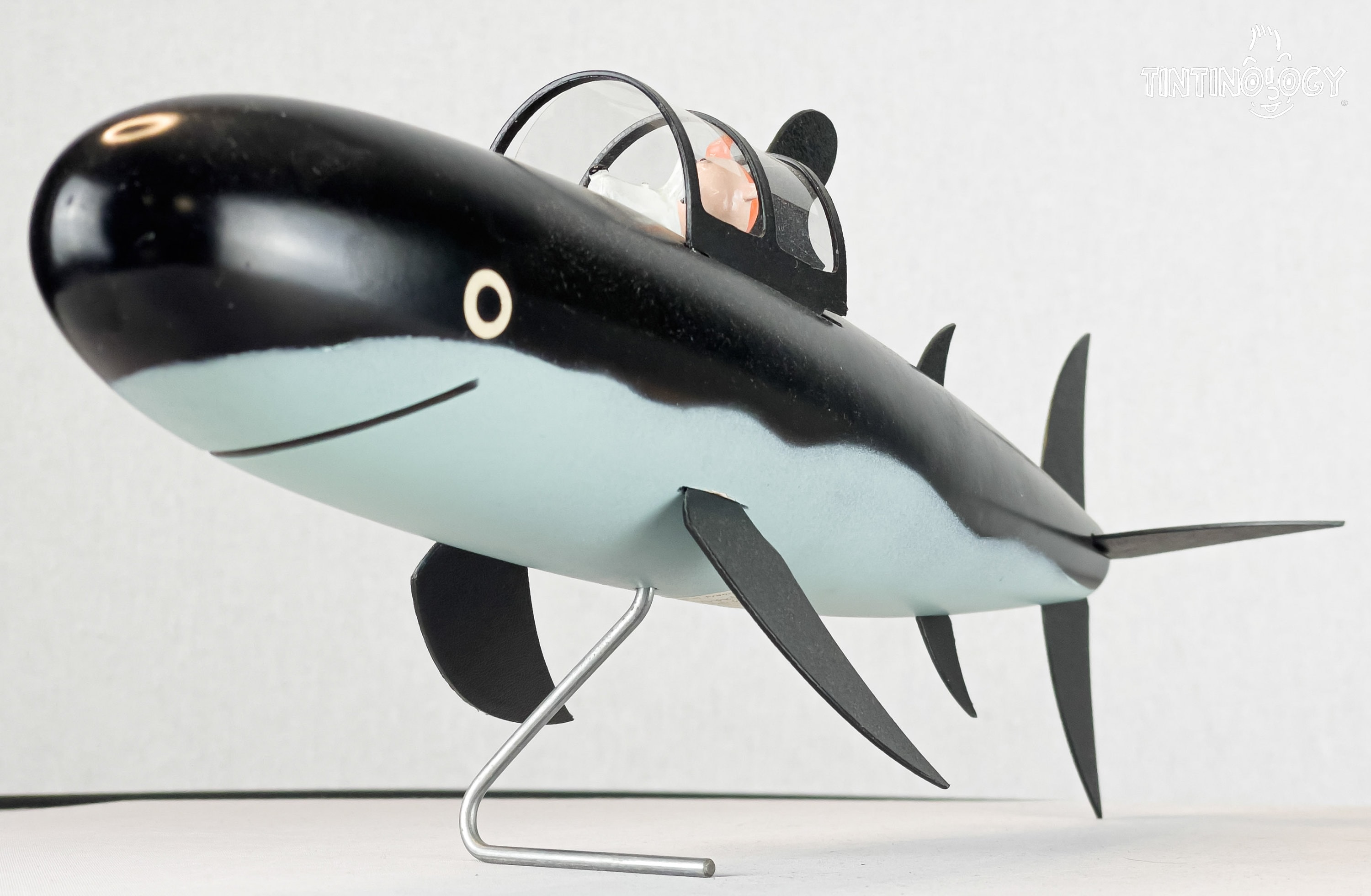 タンタンの像 アルーチェフ タンタンのサメの潜水艦 V2 1986 32 cm