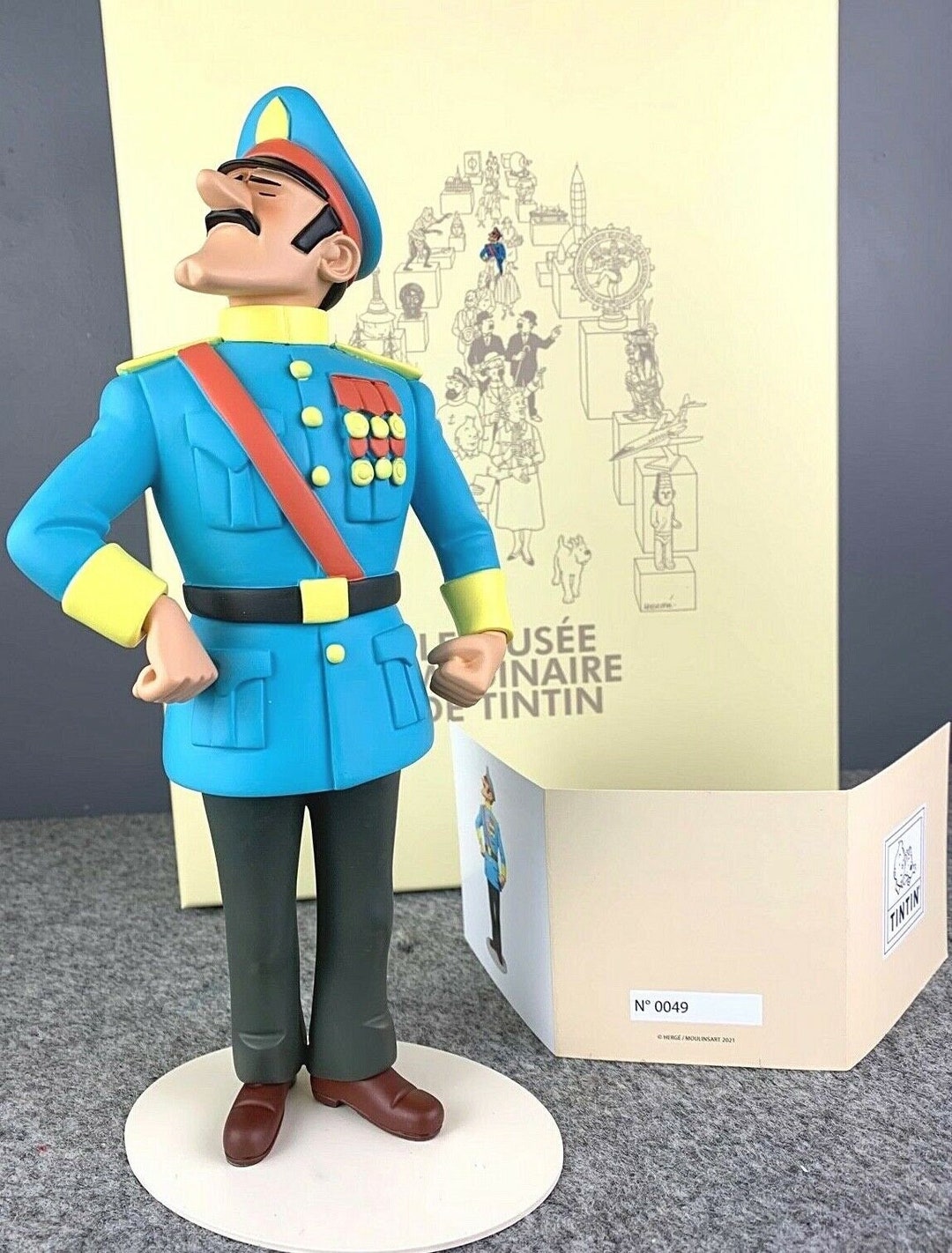 Statuette Moulinsart 46018 General Alcazar Musee Imaginaire 2021
