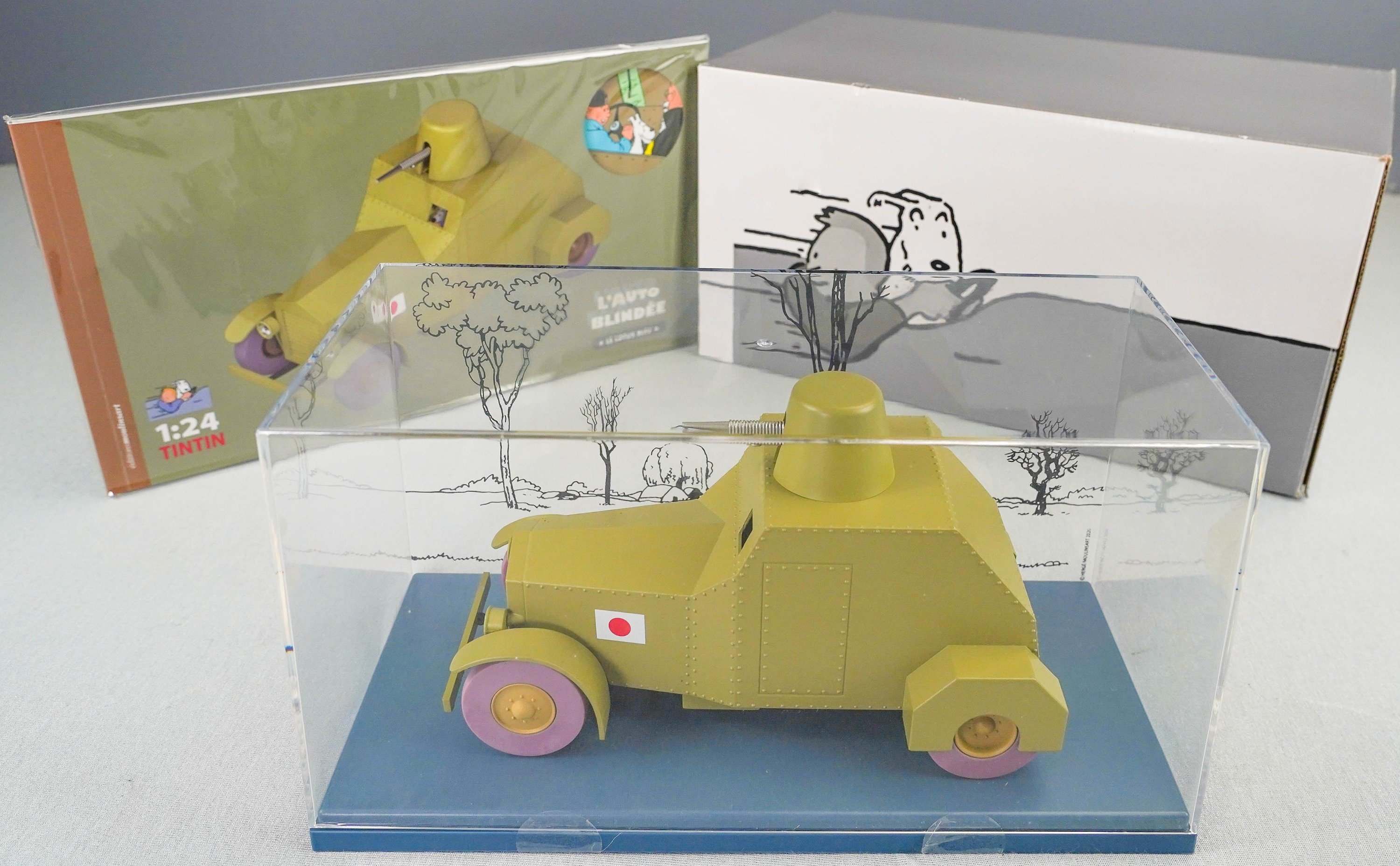 VOITURE TINTIN 1/24 29942 Armoured Car: Blue Lotus Hachette Model