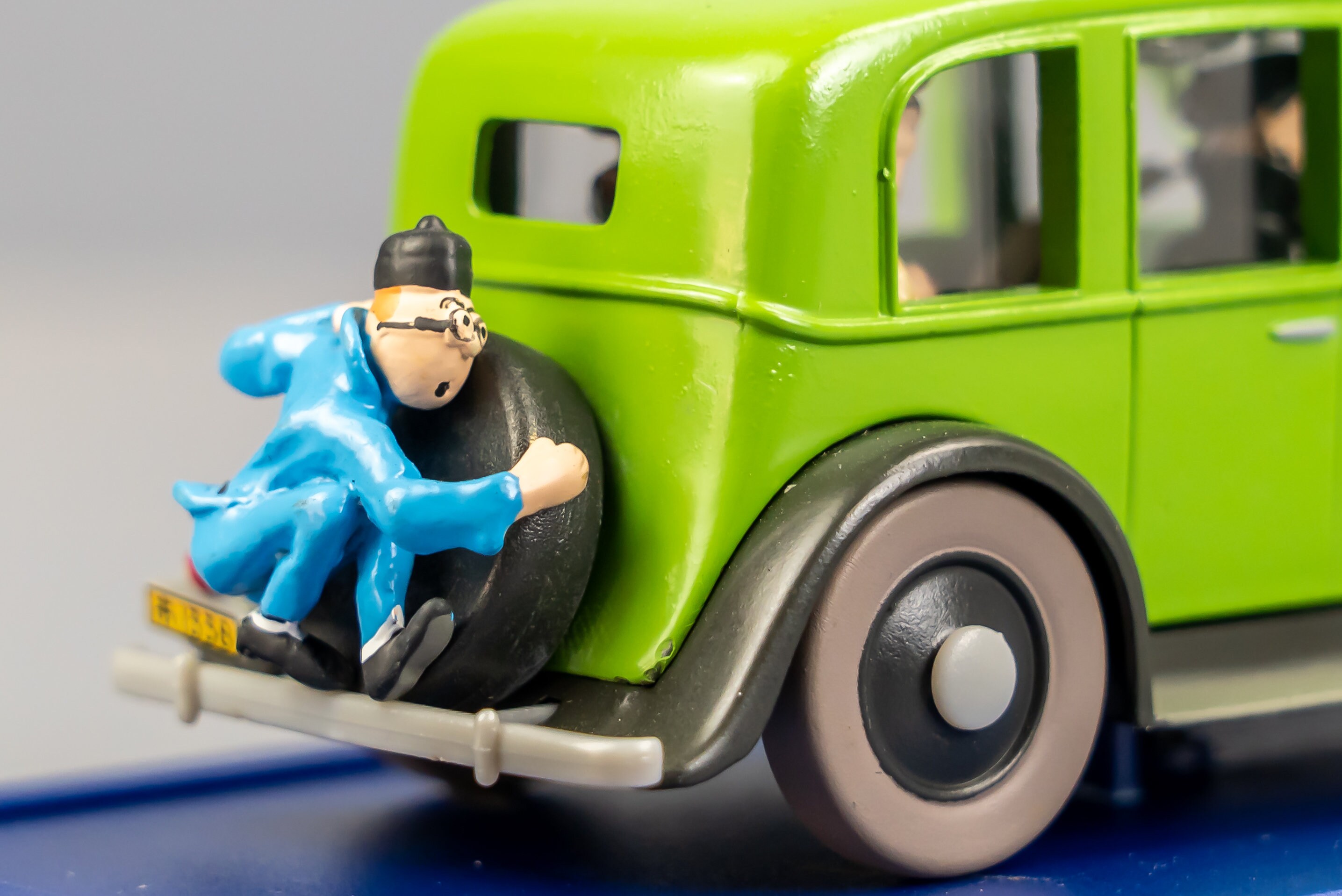 ATLAS TINTIN Car # 9 Mitsuhirato's Green Limo - Blue Lotus Herge