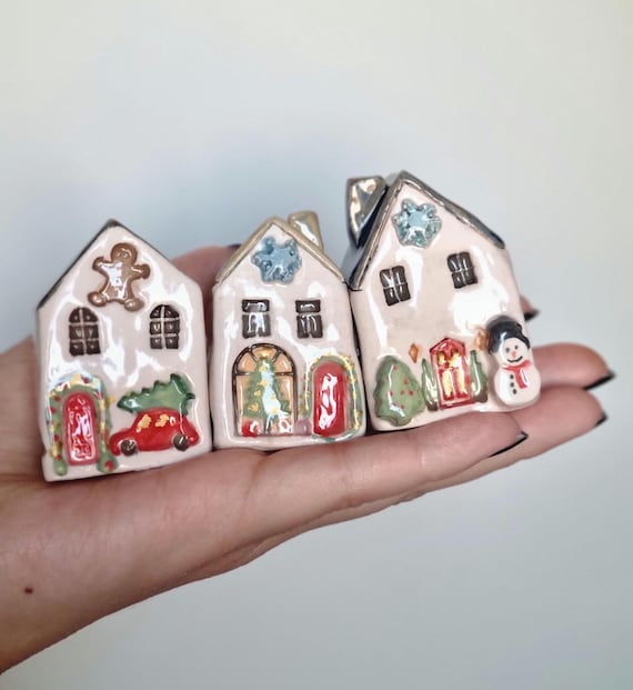 Handgefertigte Keramik Weihnachtsdorf Set: Miniatur Häuser
