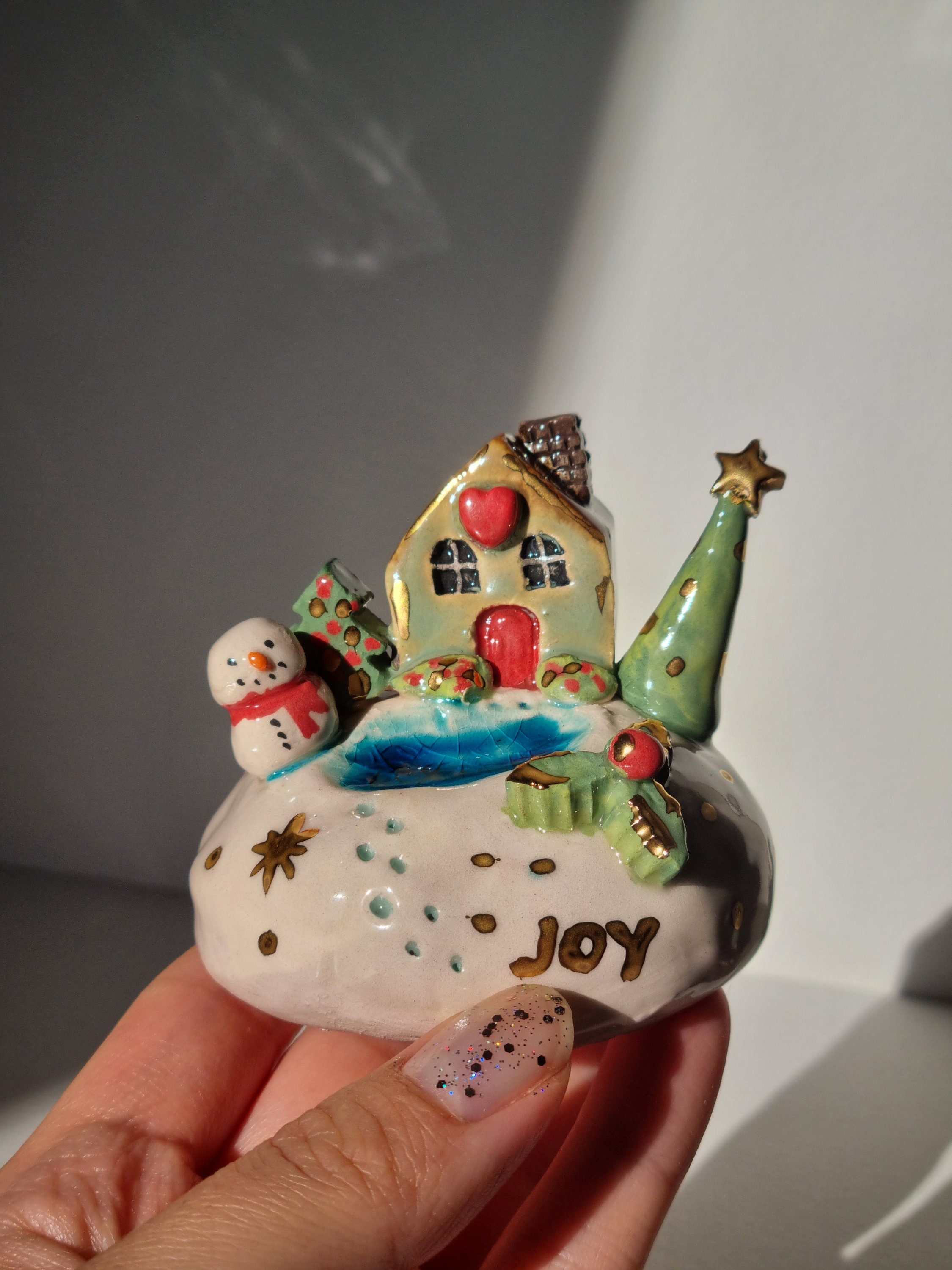 クリスマスヴィレッジ　インテリア　陶器 手作り陶器のクリスマスビレッジ：24Kゴールドの冬の装飾 - Etsy 日本