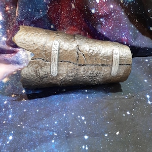 Cosplay The Stranger Acolyte Gauntlet Printed Item.