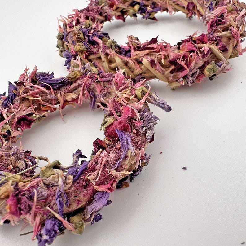 Spring Flavored Vine Rings for Rabbits | Organic and Healthy Chew for ...