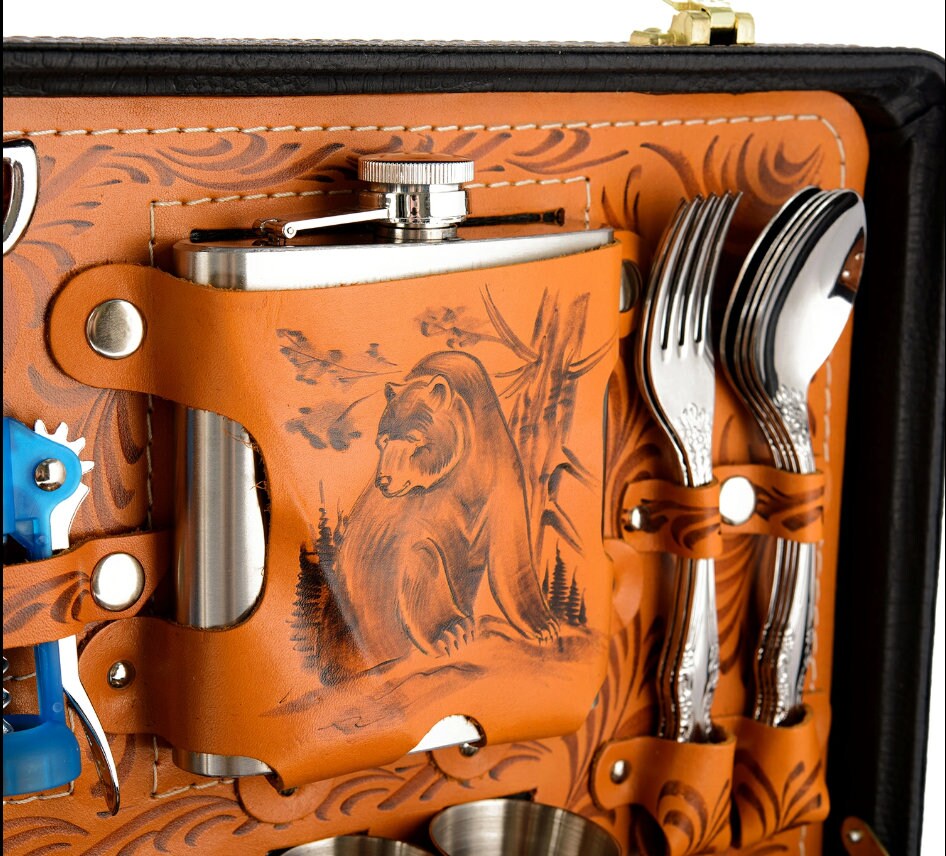 Amazing Picnic Bag Set Luxury Picnic Set for Cooking Picnic Dish Set