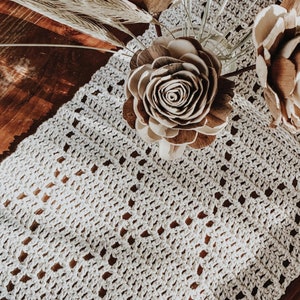 CROCHET PATTERN ⨯ Lattice Table Runner by Fiction + Fibers, Beginner Crochet Digital Pattern