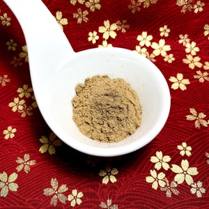 Yellow Kyara Powder | 100% Naturally Cultivated | Kynam Kinam Agarwood | China Hainan | 10 Grams Pack