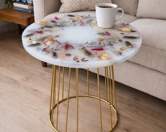 Runder Epoxidharz-Kaffeetisch mit echten Blumen - handgemachter Blumenharz-Beistelltisch, modernes Wohnzimmerdekor, einzigartiges Wohndekor