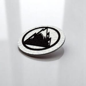 Mountain Snowboard Stomp Pad – 3D Printed Brick Traction Pad | Custom Snowboard Gear | Winter Sports Accessory | unique ski gift for him
