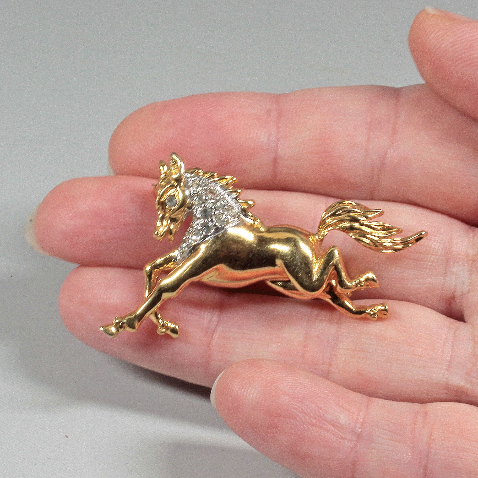 Vintage Gold Tone Horse Brooch Femme Men Golden Horse Memory Brooch