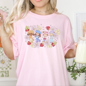 Classic Strawberry Cake & Friends Sweatshirt/Shirt