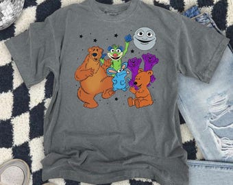 Camiseta "Oso en la Gran Casa Azul", camiseta infantil de los 90, colores cómodos, caricatura nostálgica, camiseta con gráfico de oso acogedor