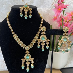 Antique Gold Polki Necklace Set: Blue Kundan Indian Jewelry