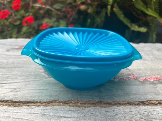 Tupperware Servalier Bowls 30 pc Set Aqua Blue & Teal Green Shades New