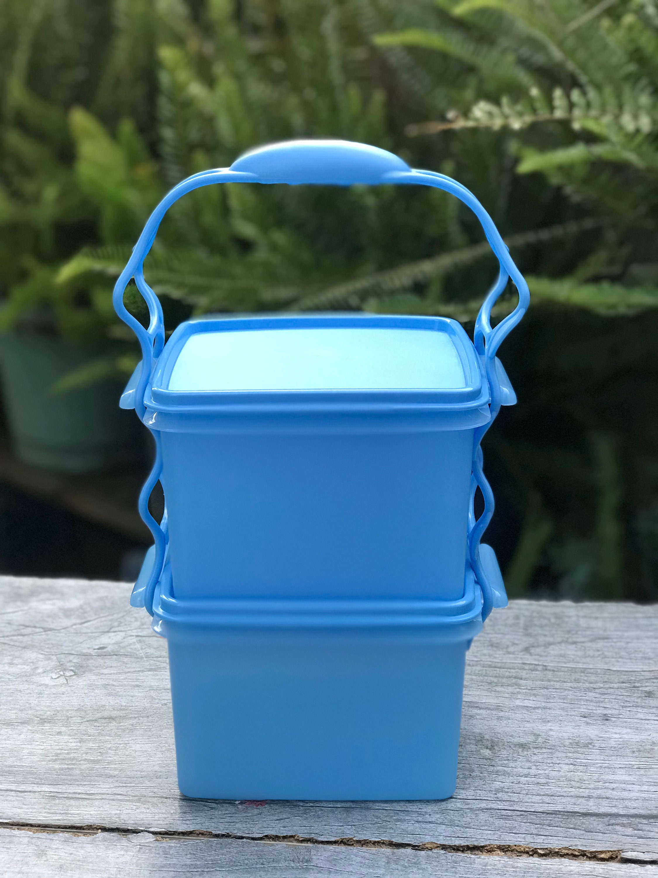 Tupperware Quartet Stackable Containers Set Of 2 Blue Lunch On the go  Storage