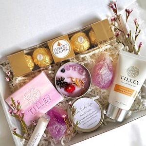AMETHYST LOVE Self Care Gift | Pamper Self Care Christmas Gift Box | Bath & Beauty Spa Relaxation Gifts for Her | Self Care