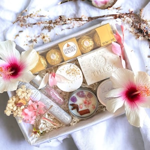 COCONUT JOJOBA Self Care Gift | Pamper Self Care Christmas Gift Box | Bath & Beauty Spa Relaxation Gifts for Her | Self Care | Thank You