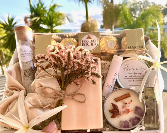 MODERN WOMAN Self Care Gift Pamper Self Care Christmas Gift Box Bath &  Beauty Spa Relaxation Gifts for Her Self Care 