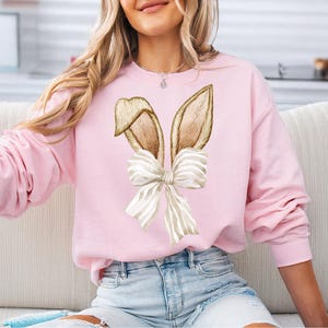 Cute Bunny T-shirt, Rabbit Shirt, Easter Shirt, Happy Easter Day, Easter Gift, Coquette Bow Easter, Coquette Bow Shirt, Bunny Ears Shirt, Easter Sweatshirt, rabbit easter, bunny easter, eggs hunt, easter egg