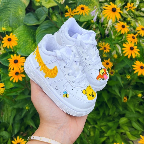 Winnie the Pooh Custom Nike Air Force 1 AF1 | Etsy México