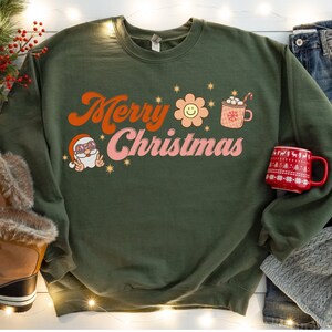 Retro Christmas Sweatshirt, Santa Christmas sweatshirt, Womens Christmas Sweatshirt, Christmas Women, Merry Christmas Sweatshirt