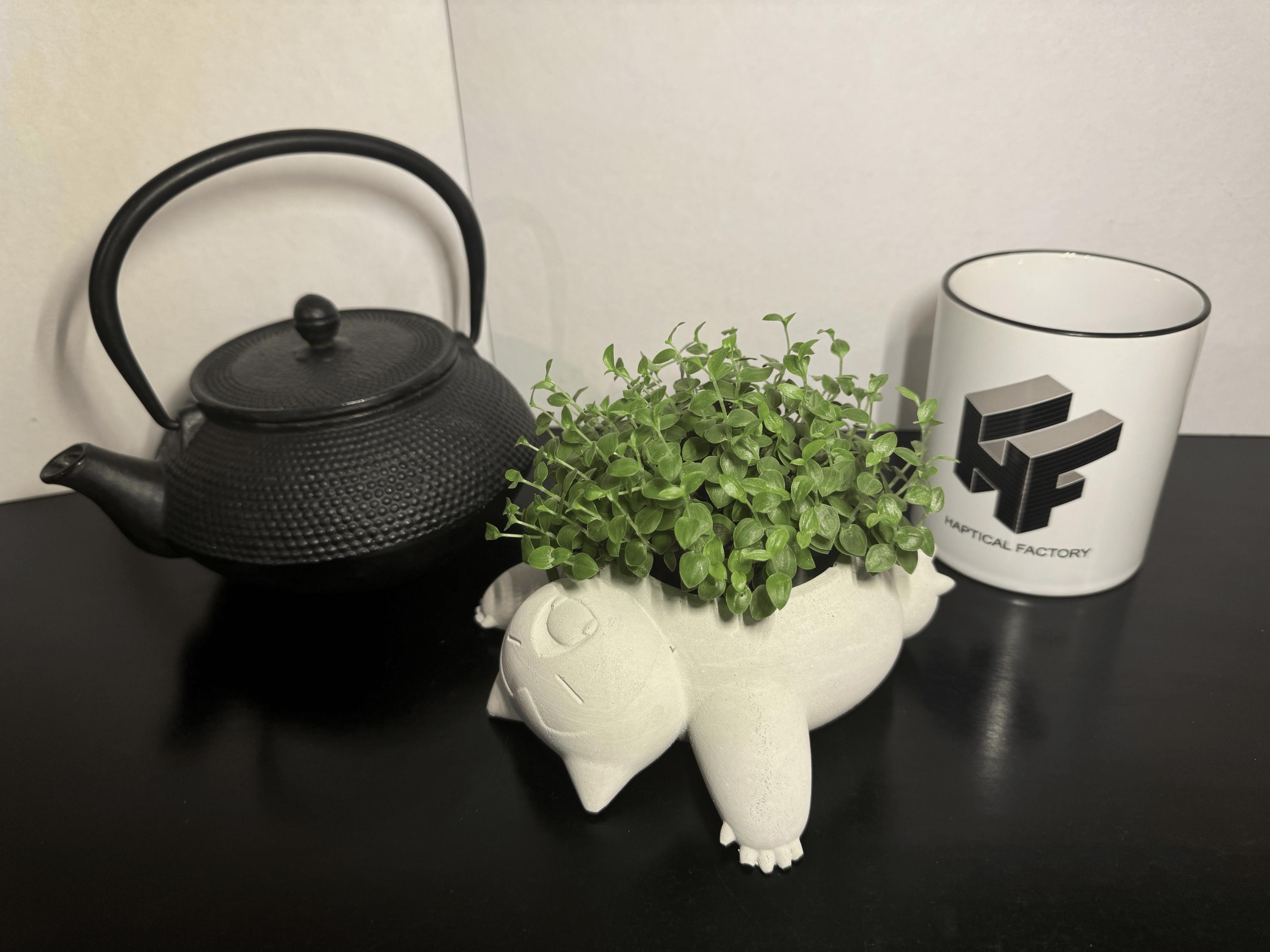 Relaxo Blumentopf Rückenschläfer – Handgefertigtes Pokémon-Dekor aus Beton für Pflanzenliebhaber und Gamer