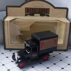 Lledo, Days Gone, Advertising, Die Cast Model, Madame Tussaud&#39;s Exhibition, 1934 Chevrolet Delivery Van